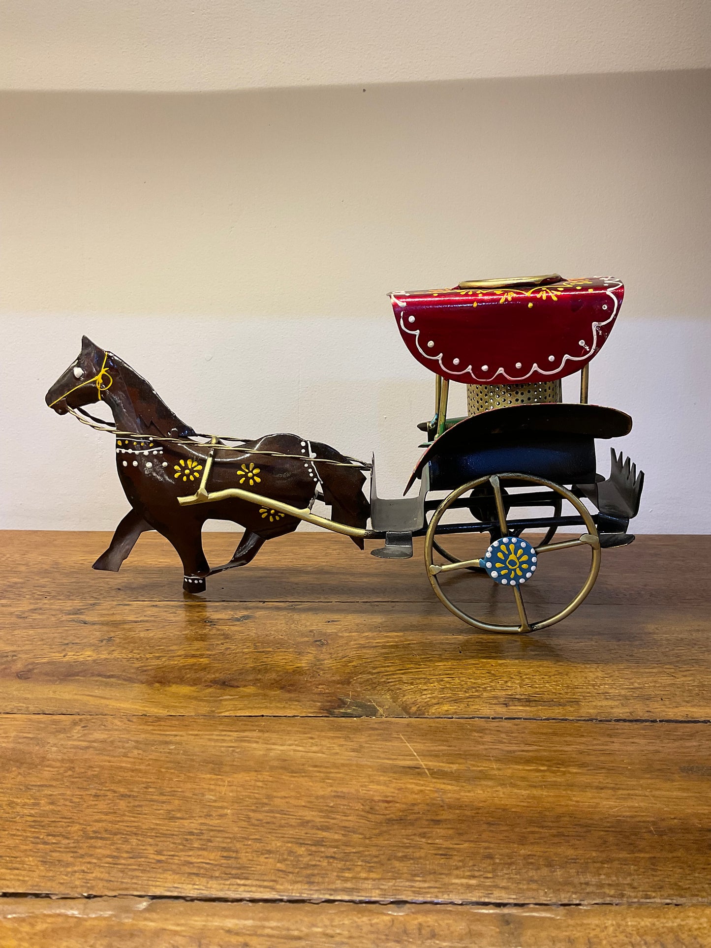 Horse Cart Pen Stand Handcrafted Steel Table Decor Sculpture