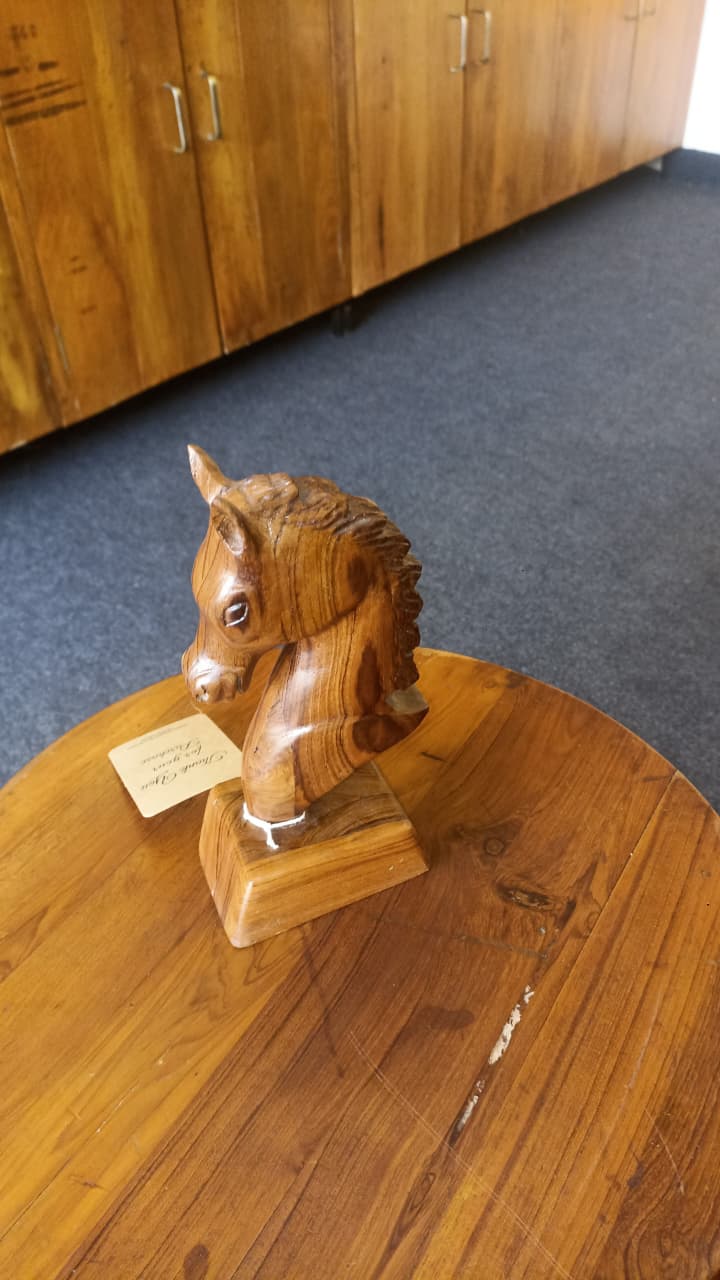 Horse Face Handcrafted Teak Wood Table Decor Sculpture